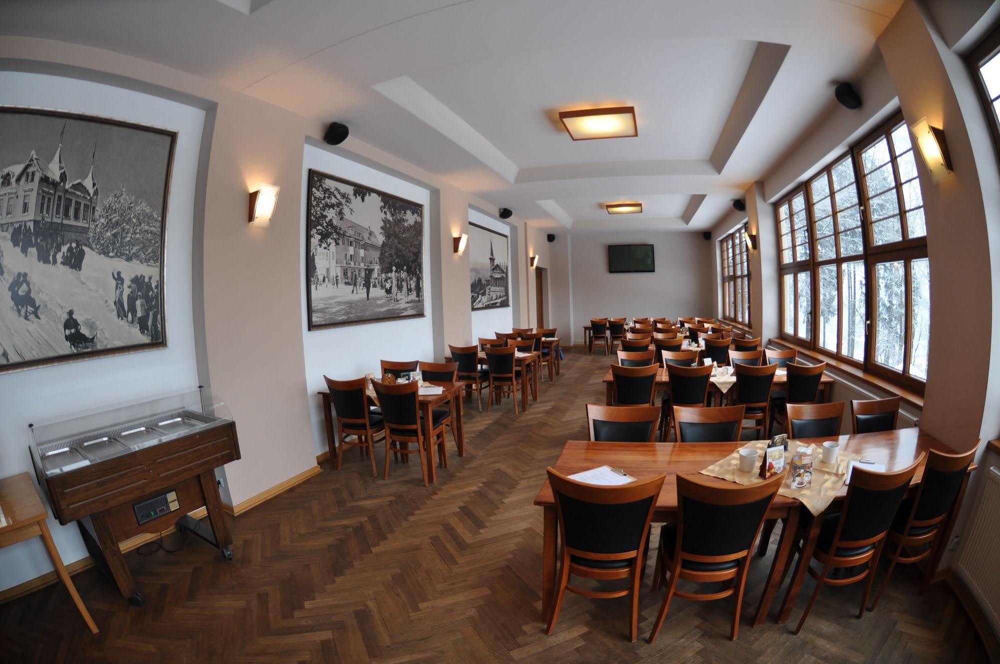Parkhotel Smržovka Kültér fotó